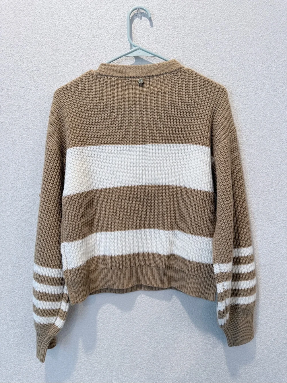 Chunky Knit Striped Sweater 4 Coastal Grandmother Old Money Neutral Camel/Ivory - Picture 2 of 9